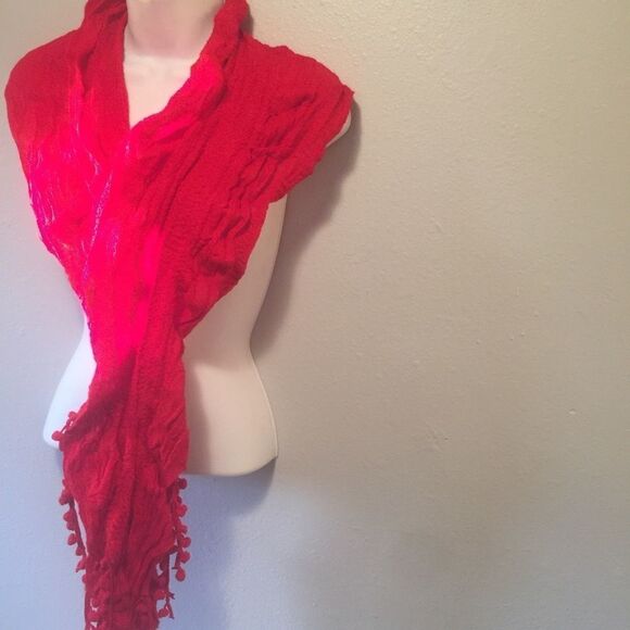 NWT Beautiful Red Knitted Scarf - Picture 6 of 6